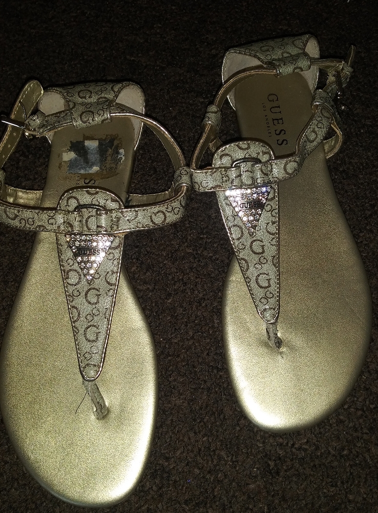 8M Guess Sandal